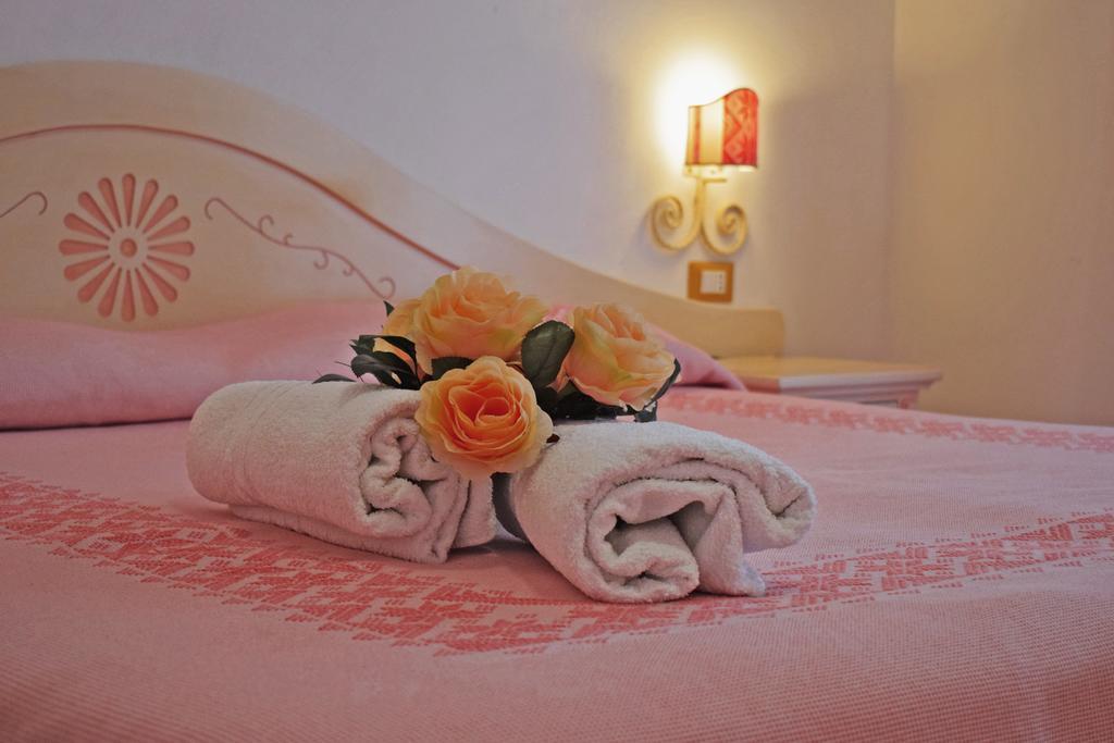 Hotel Montiruju Santa Maria Coghinas Luaran gambar