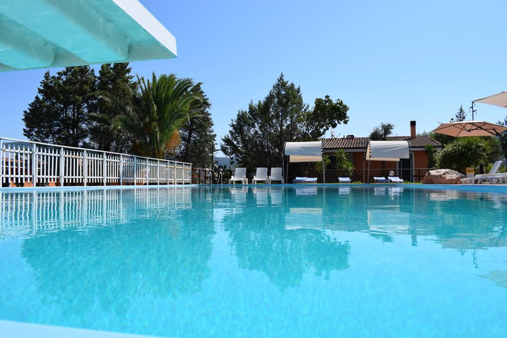 Hotel Montiruju Santa Maria Coghinas Luaran gambar