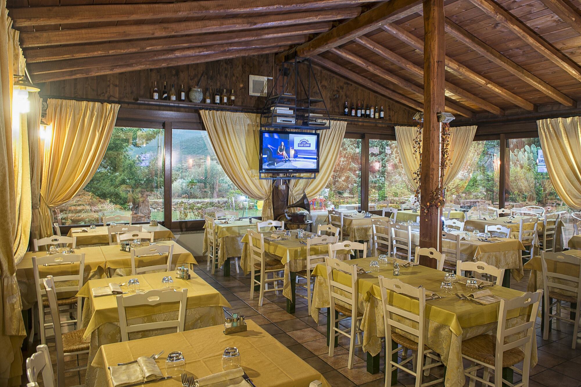 Hotel Montiruju Santa Maria Coghinas Luaran gambar